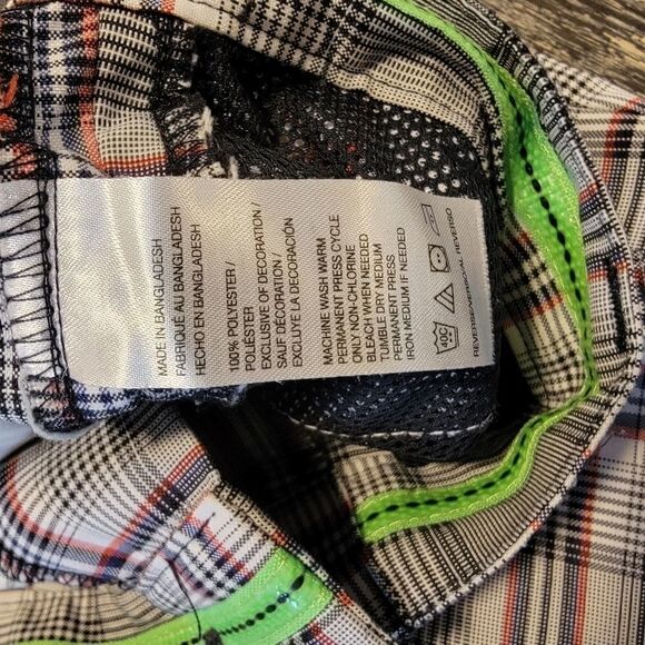 Izod Golf 🏌️♂️ Plaid Shorts Size 34 EUC - Picture 4 of 4